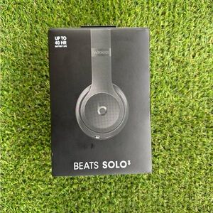 📦SOLD📦 Beats Solo 3 Bluetooth Wireless